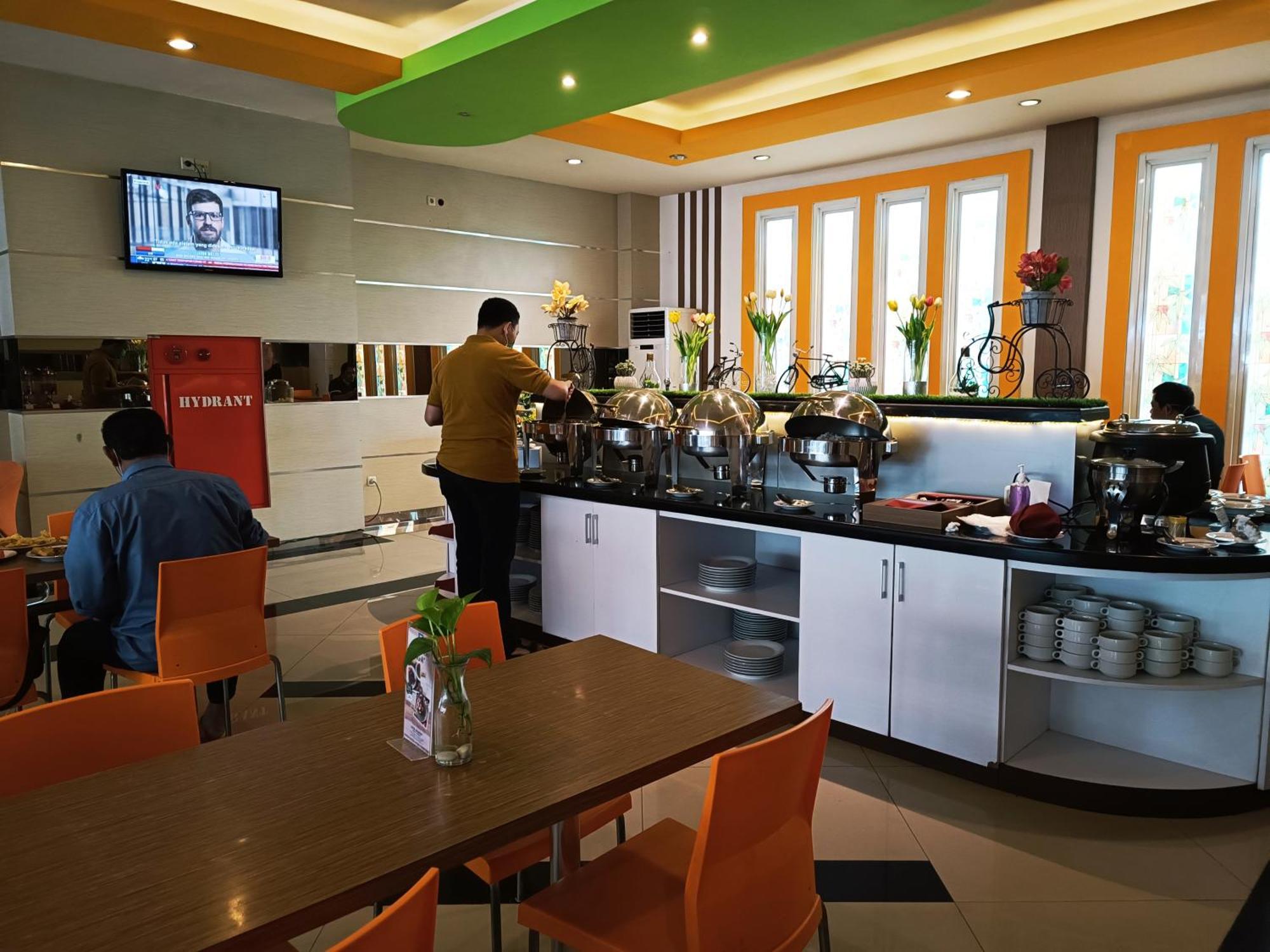 Halogen Hotel Airport Surabaya Sidoarjo Exterior foto