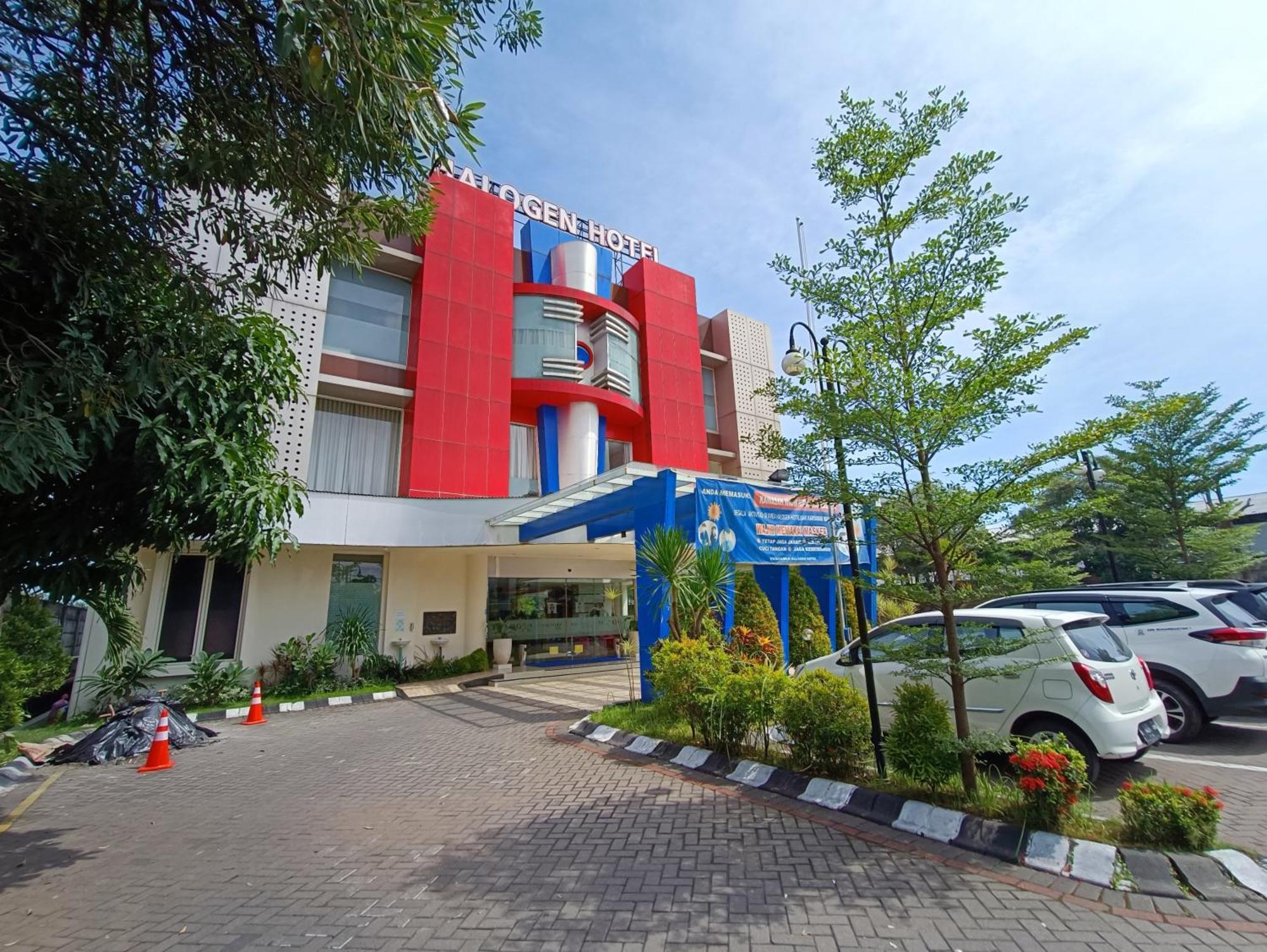 Halogen Hotel Airport Surabaya Sidoarjo Exterior foto